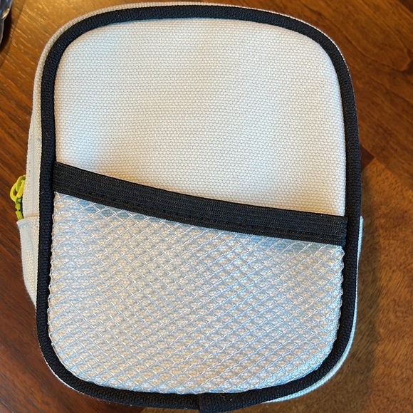 LULULEMON X SAJE COLLABORATION THE RESET KIT NEVER USED PERSONAL DIFFUSER - Picture 3 of 10